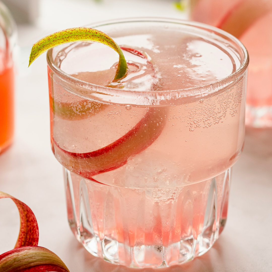 Ginger & Rhubarb Cocktail with Gin NO.6
