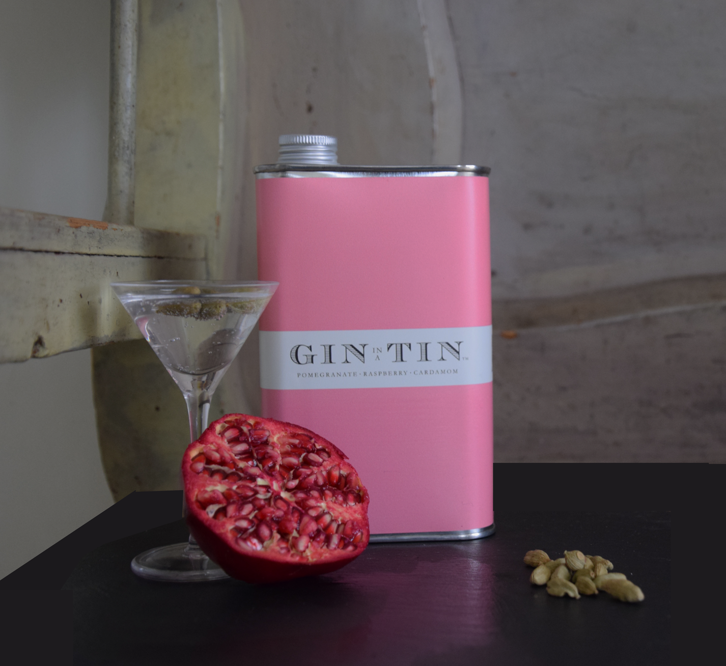POMEGRANATE GIN